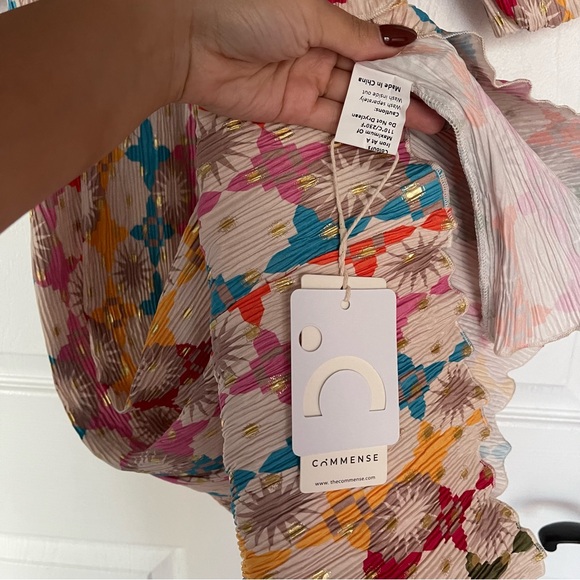 Commense dress - Picture 5 of 5